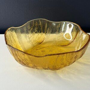 1970s VTG Amber Glass Serving bowl Salad Fruit Bowl Multi-Purpose floral retro